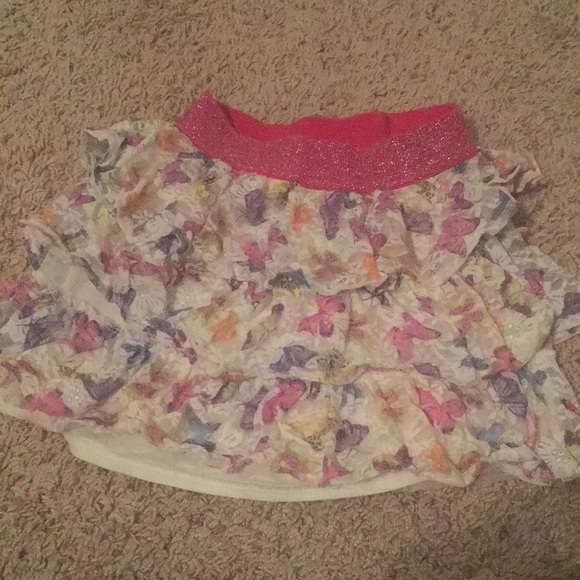 Skirt with butterfly design size medium 7/8 girls - Picture 2 of 6